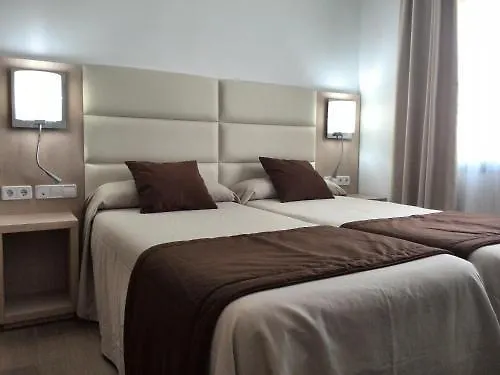 Hostal La Cigueena Portinatx